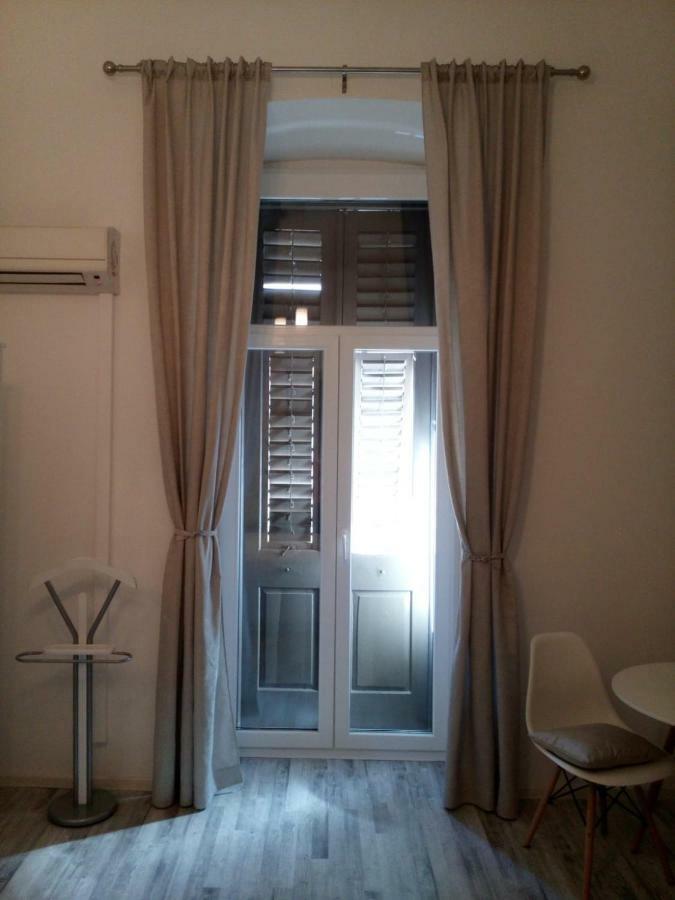 Apartment In Center